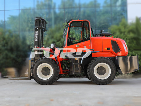 T50A 越野叉車(chē)紅款